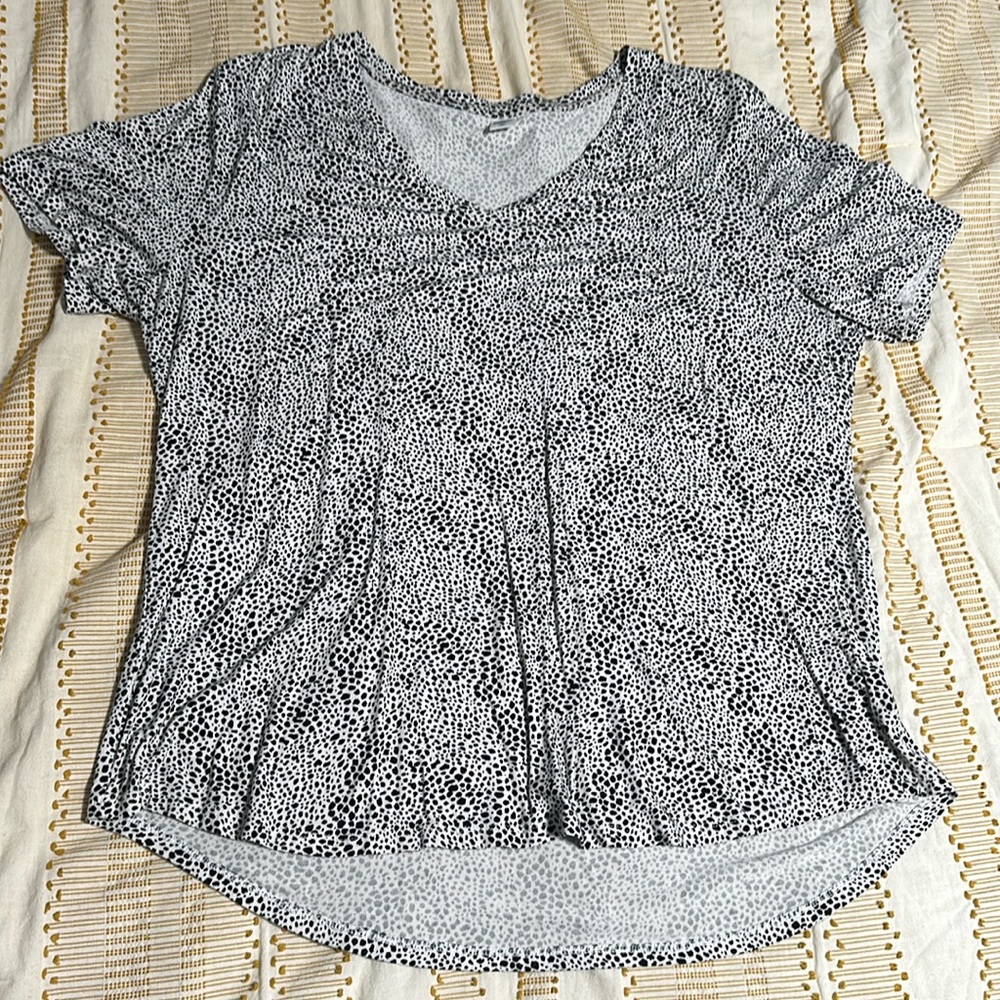 Old Navy Luxe Soft Tee - Women's Size Extra Large